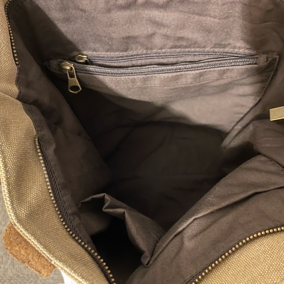 Large Canvas Crossbody Bag - Picture 4 of 5